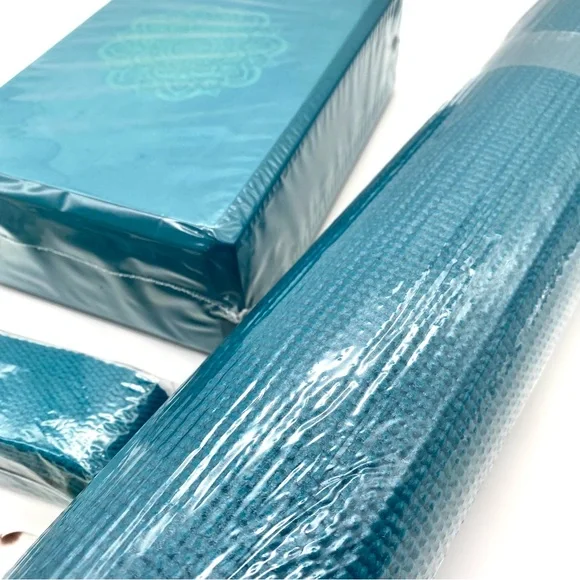 NWT MYTAGALONGS Yoga Workout Kit 3 Piece Set - Picture 6 of 15